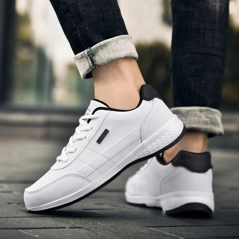 Luxury Men Casual Shoes 2023 New Leather Classic Lightweight Walking Male Shoes Lace Up Waterproof Low Help Men Footwear