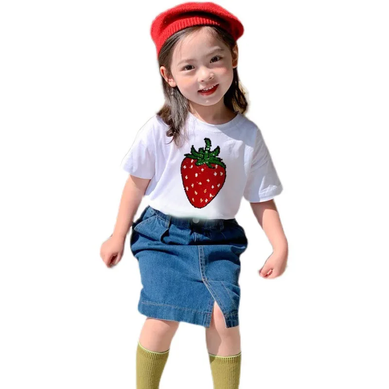 

Платье для родителей и детей, летний пуловер с круглым вырезом, рубашка, меняющая цвет, с клубничным ведьмой и блестками, футболка с коротким...