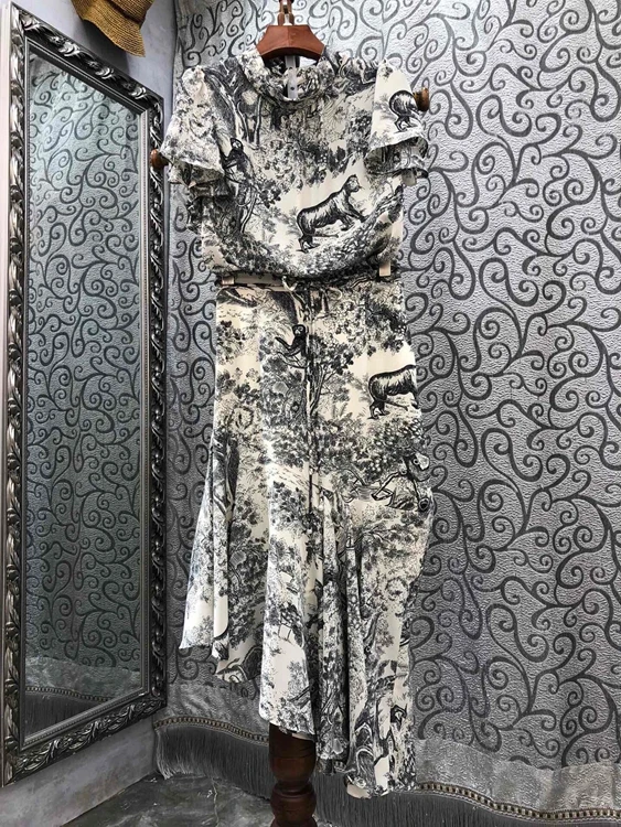 

2022 new women fashion suit stand collar printed top + irregular half skirt long skirt fashion 2 piece set 610