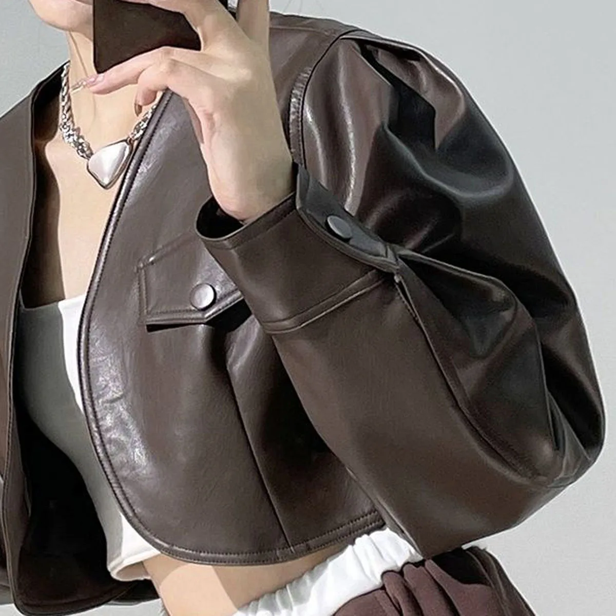 1pcs Womens Short PU Leather Jackets Coat 2022 Autumn New Fashion Faux Fur Splicing Long Sleeve Ladies Skinny Locomotive Coats