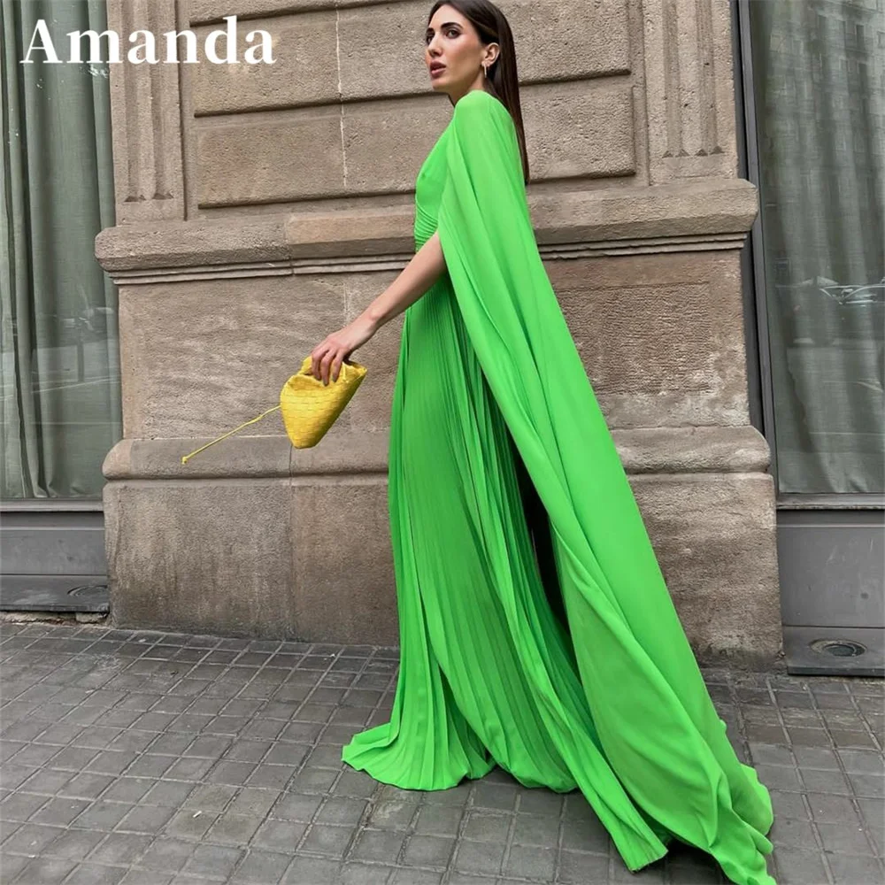 

Женское шифоновое платье на выпускной, с рукавом-шалью