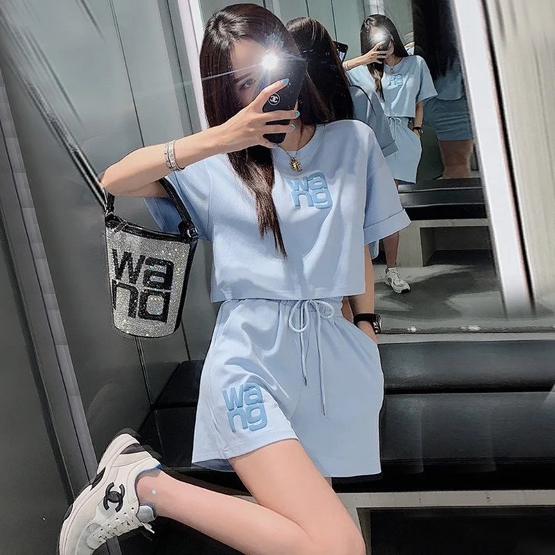 

2023 Spring And Summer New Korean Leisure Sports Suit Women's Short Top Loose And Thin Student Running Two-piece Set