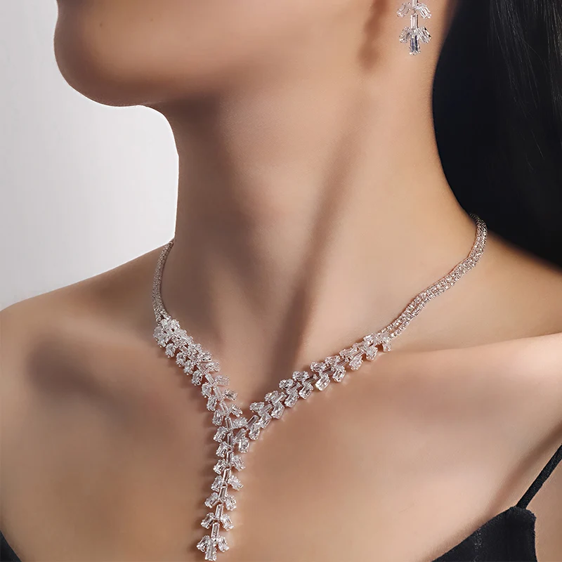 

Vintage Leaves Cubic Zirconia Pendant Necklace Jewelry Sets For Women Party Silver Color Crystal Earrings Jewelry Set