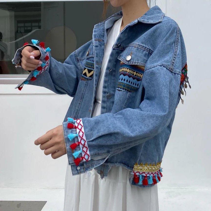 Винтажные осенние куртки с блестками и аппликацией кисточками цветочной