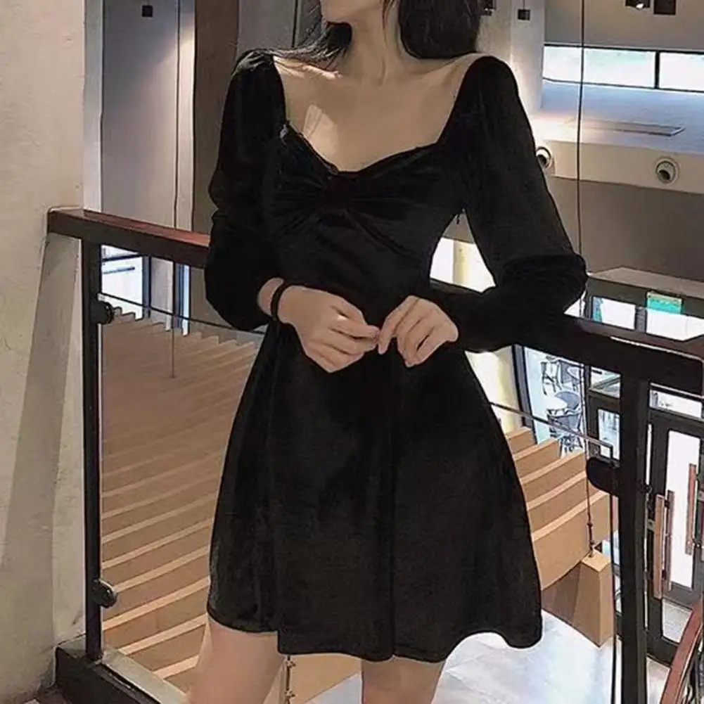 

Women Velvet Dress Bowknot Decor Waist Tight Loose Hem Retro Dress Square Collar Lantern Long Sleeve Mini Dress Leisure Clothes