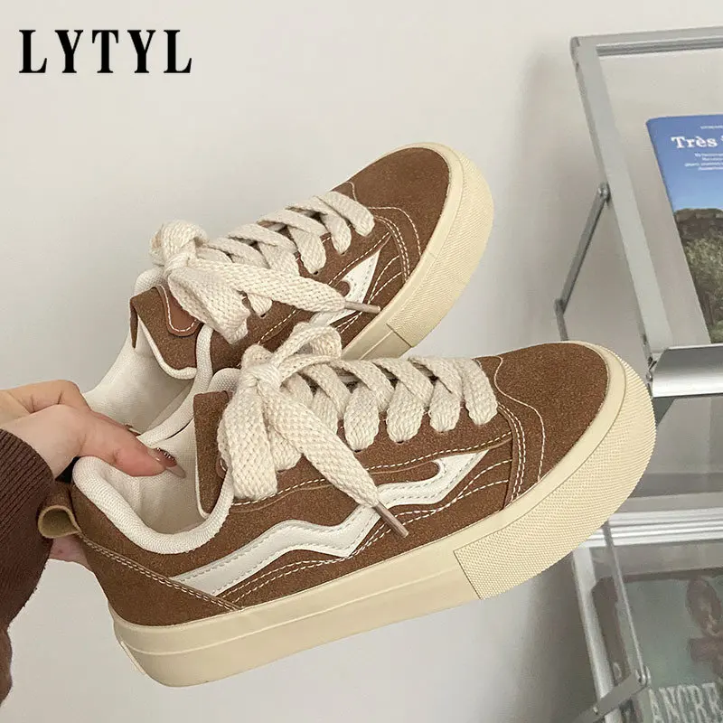 

Женские массивные кроссовки, красные замшевые кроссовки на платформе с вулканизированной подошвой, на шнуровке, повседневная спортивная о...