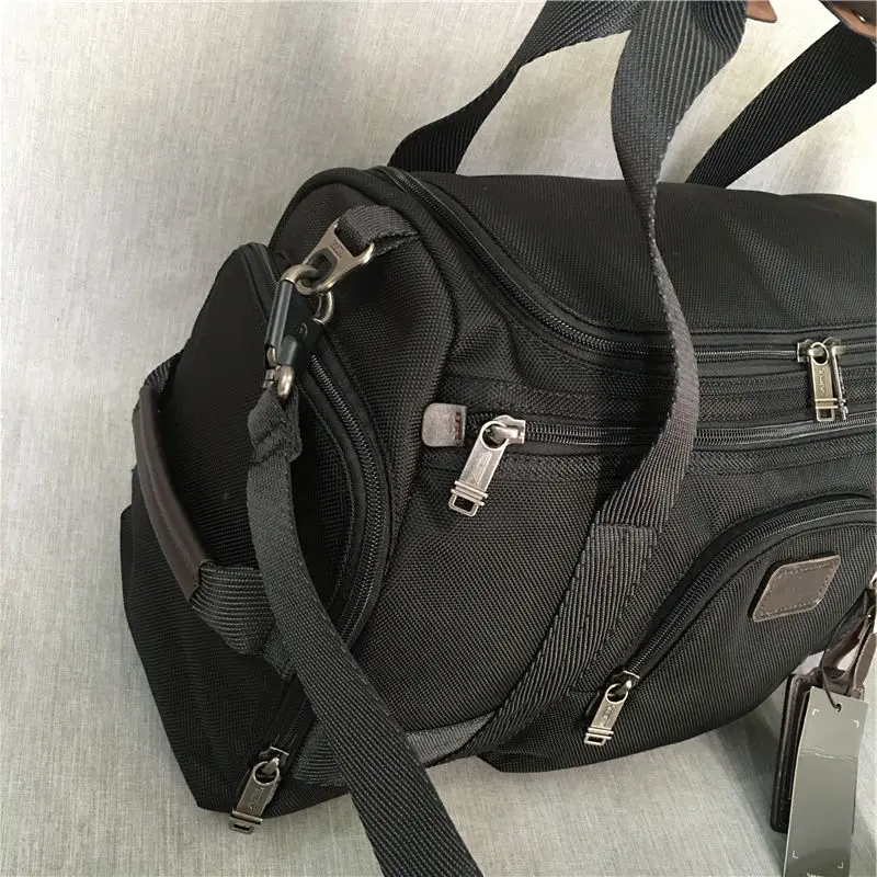 Tumi Men's Large Capacity Fashion Shoulder Handbag Casual Business Travel Bag designer bag tote bag
