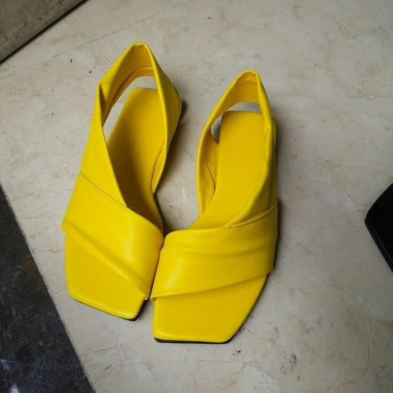 

2022 New Hot Sale Shoes for Women Genuine Pu Open Toe Flat Slippers Woman Summer Outside Solid Beach Luxury Designer Sandals