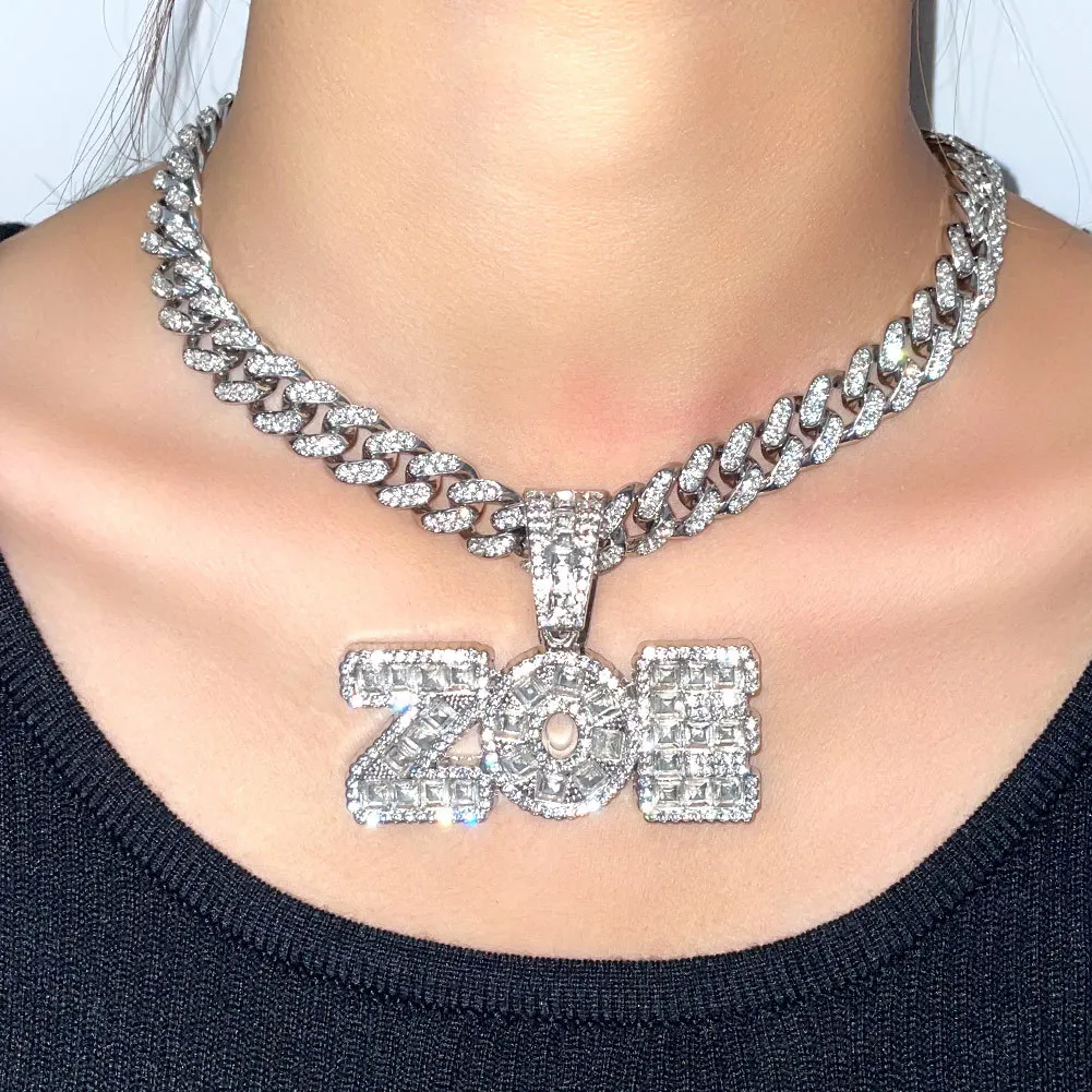 

Men Women Hip Hop ZOE Pendant Necklace with 13mm Crystal Cuban Chain HipHop Iced Out Bling Necklaces Fashion Charm Jewelry