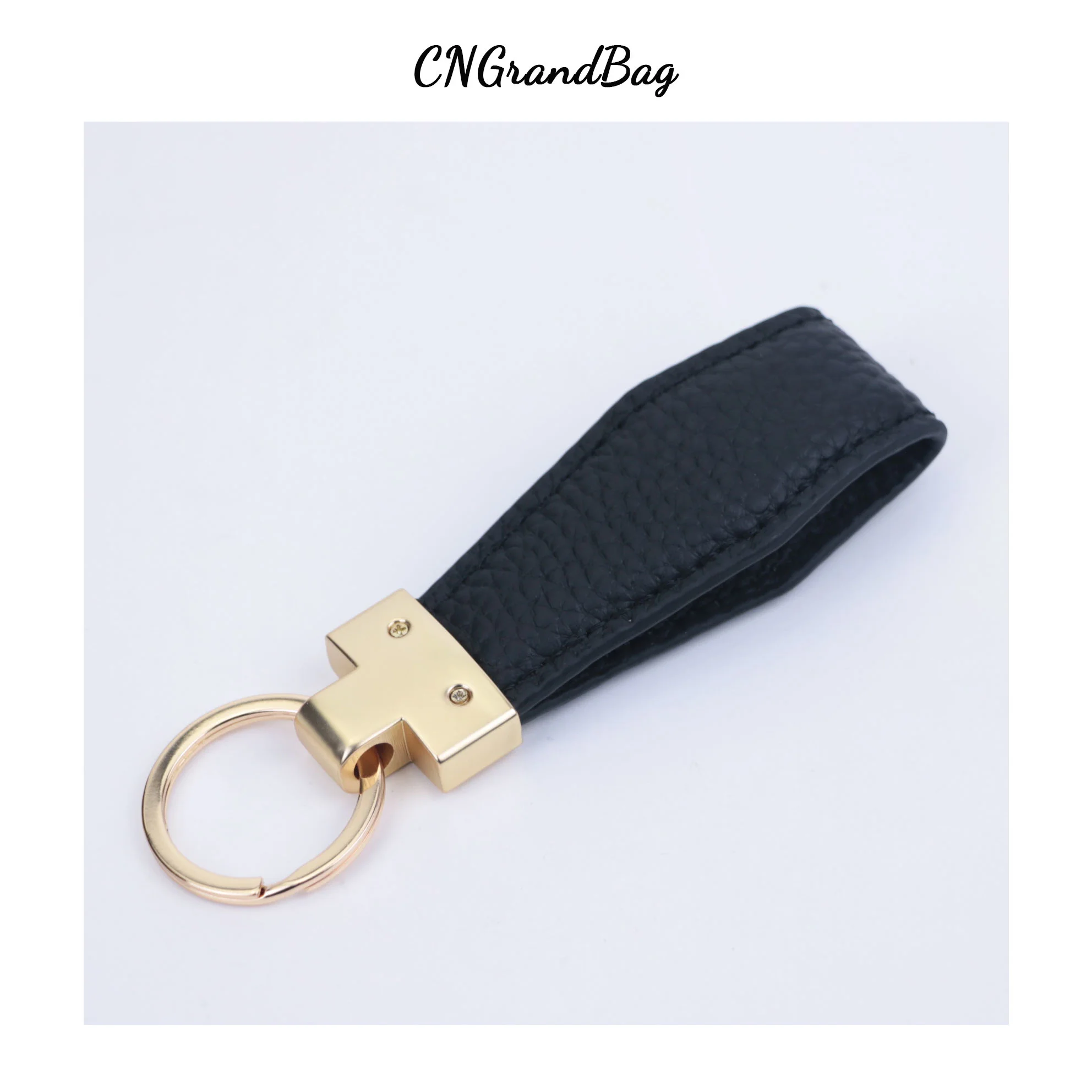 Free Custom Initial Letters Cow Leather Car Keychain Fashion Key ring Alloy Pendant Creative Gift Men And Women Leather Lanyard