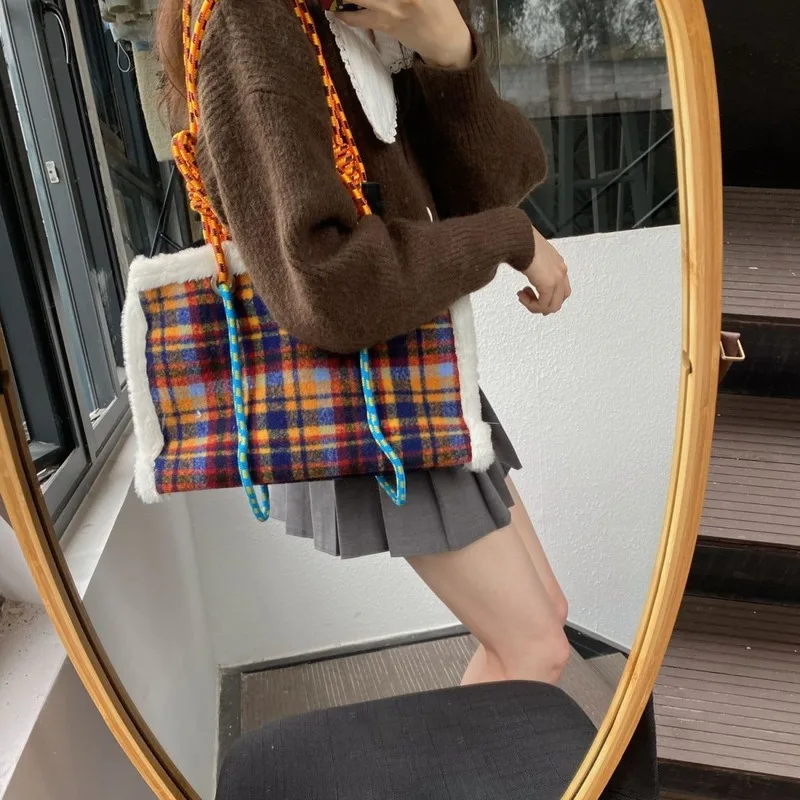 Зимняя трендовая сумка на плечо Xiuya Женская клетчатая из овечьей шерсти плетеная