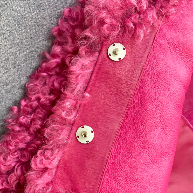 Winter Fashion Women Real Lamb Fur Coat Warm Short Luxury Lamb Fur Shearling Jacket Wool Turn Down Collar Crop Coat  LM5236