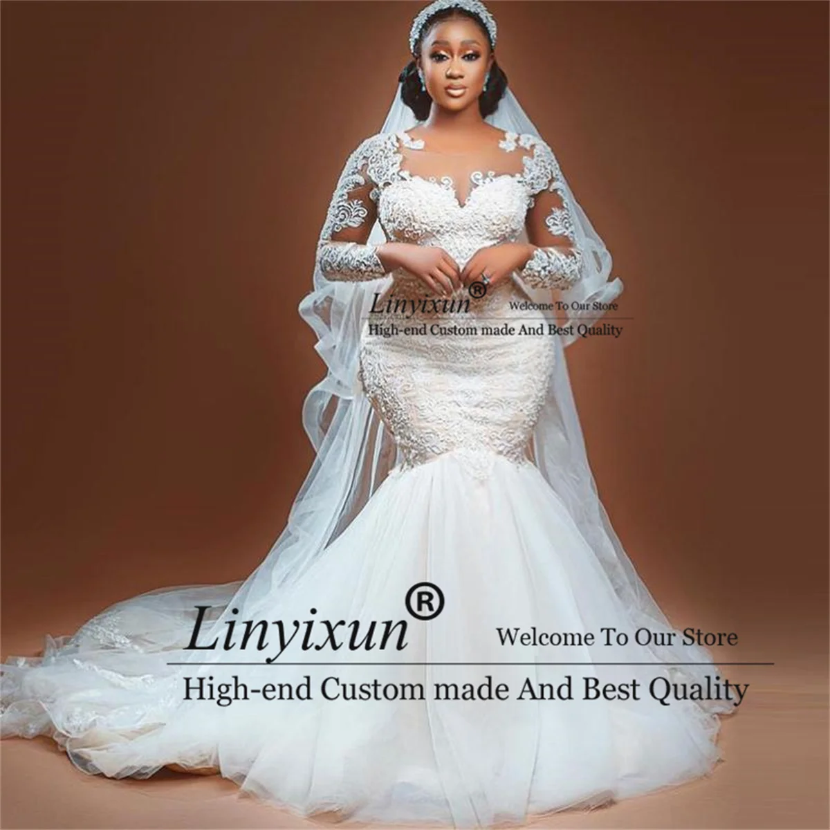 

Свадебное платье с юбкой-годе, длинным рукавом и прозрачным вырезом