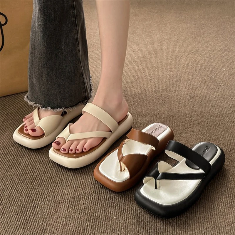 

Summer Casual Shoes Women Flat Platform Slippers Vintage Ladies Sqaure Toe Flip Flops Fashion Beach Sandals