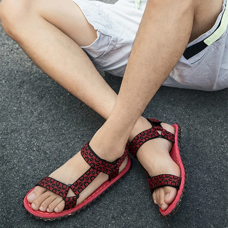 

Summer Men's New Outdoor Beach Shoes Fashion Sports and Leisure Trend