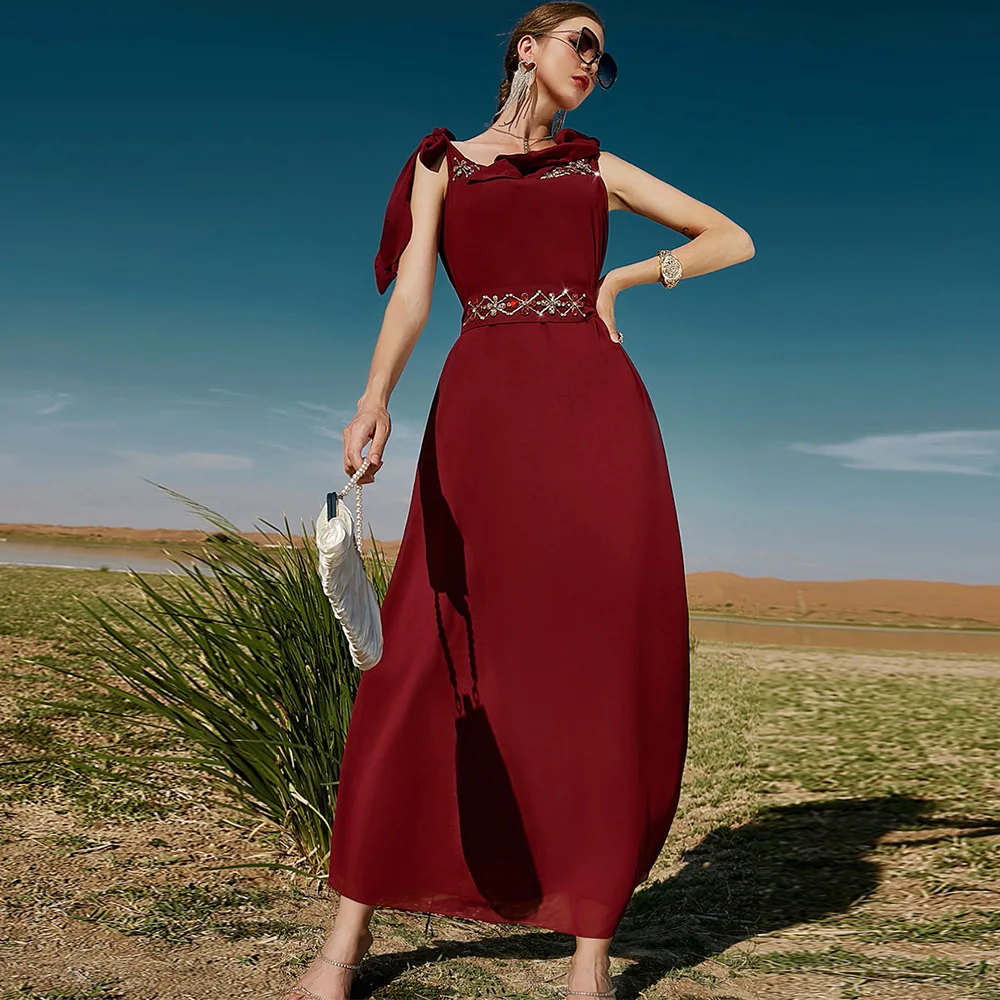 New European and American dark red sleeveless lace-up dress Dubai dress with diamonds travel fashionable Muslim women's dress