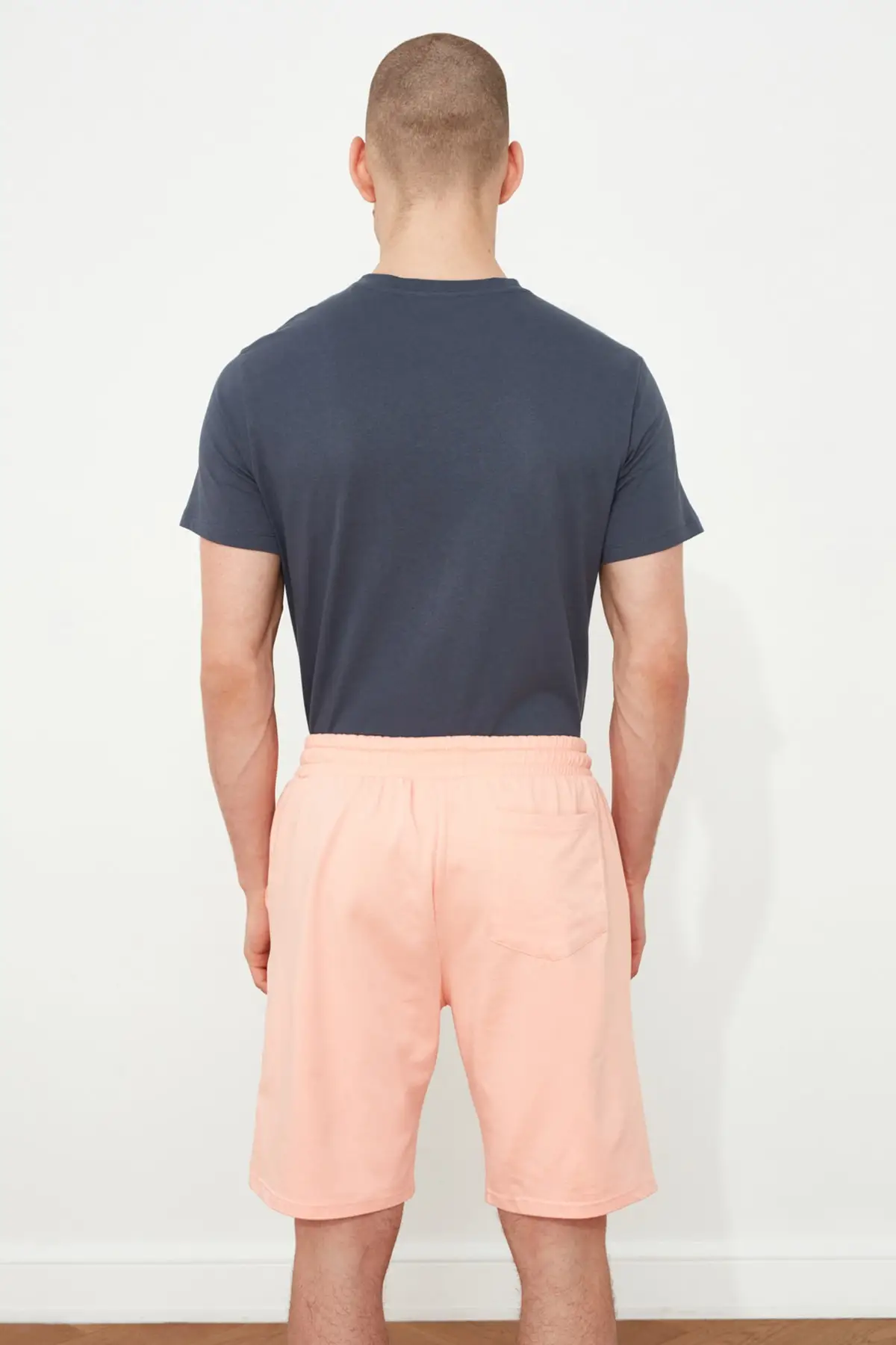 

Trendyol Men 'S Regular Fit Printed Shorts & Bermuda TMNSS21SR0200