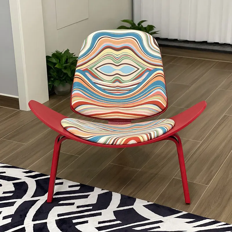 

sxSimple Leather Smiling Shell Chair