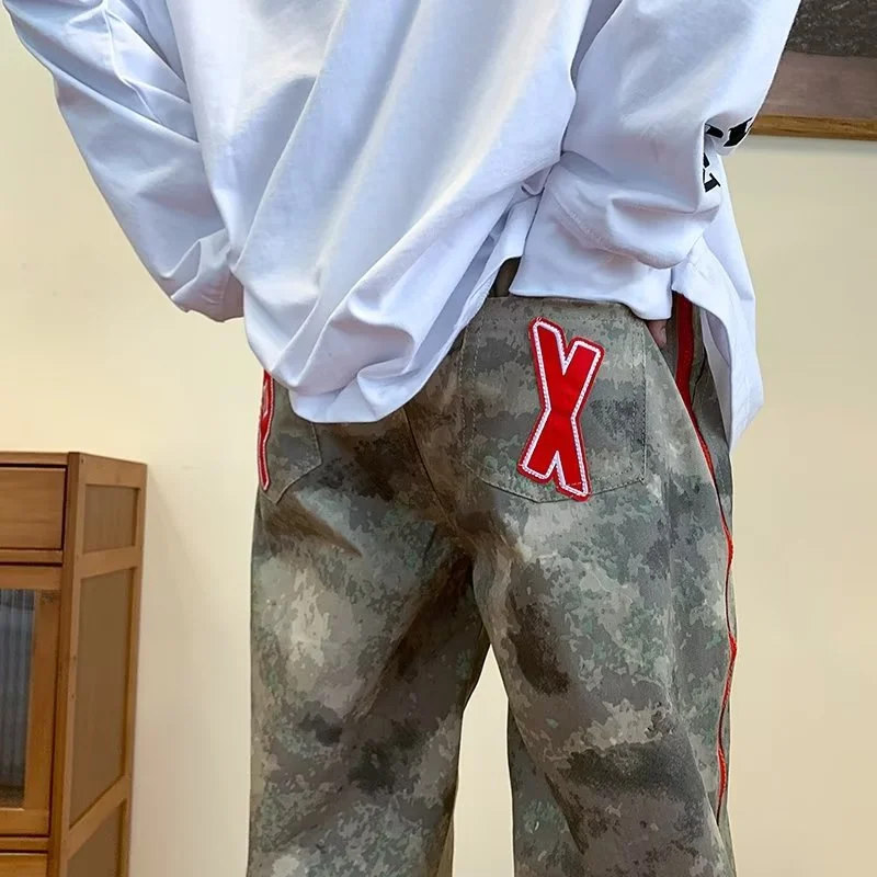 DEEPTOWN Camouflage Denim Pants Men Zipper Printed Straight Jeans Vintage Loose Trousers Male Streetwear Casual Fashion Spring