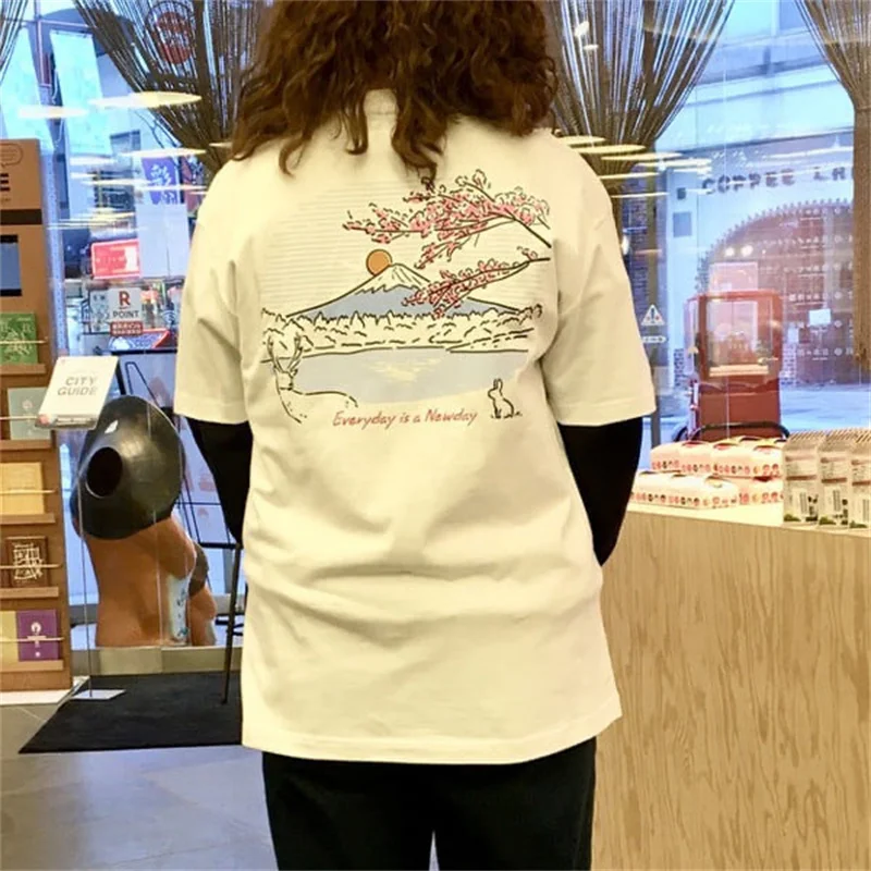 

JAPAN BEAMS 23SS Fuji Sakura Printing Short Sleeve T-Shirt For Men And Women Summer
