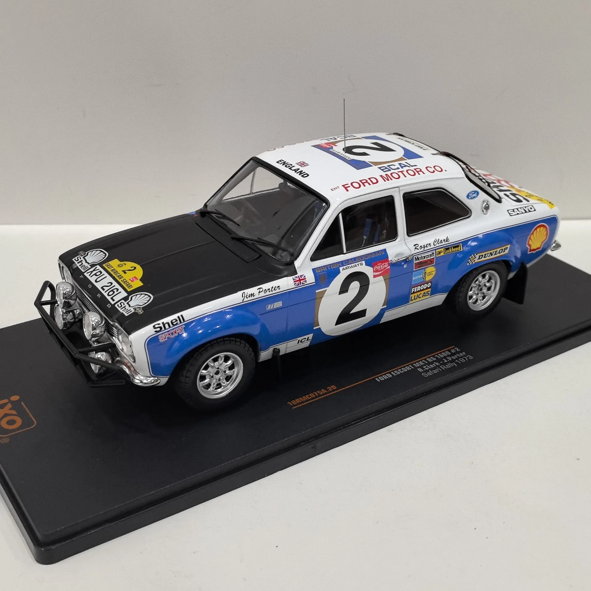 Фото Литой под давлением IXO масштаб 1/18 FORD ESCORT MK I RS1600 # Модель легкосплавного автомобиля Ford Racing 2 1973 года №4