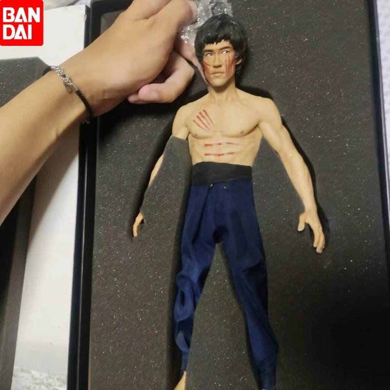 

Подвижная модель куклы с Брюсом, украшение для автомобиля, скульптура для боевых искусств мужчин, суперзвезда кунг-фу