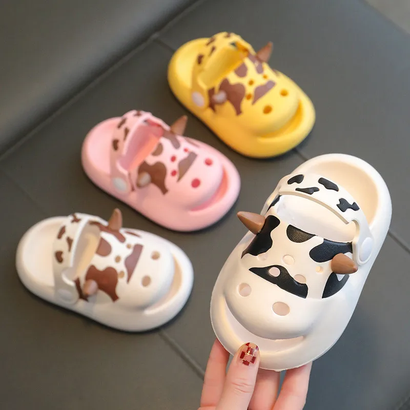 

Children's Slippers 2023 Summer Baby Cartoon Soft Hole Shoes Boys Girls Indoor Non-Slip Baby Sandals Kids Shoes