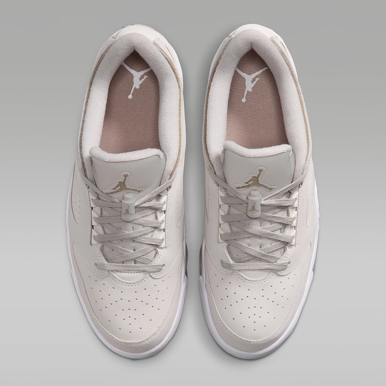 Фото Оригинальные мужские баскетбольные кроссовки Nike Jordan, дышащие, модные, низкие, прочные, модель IH2047-004. №4