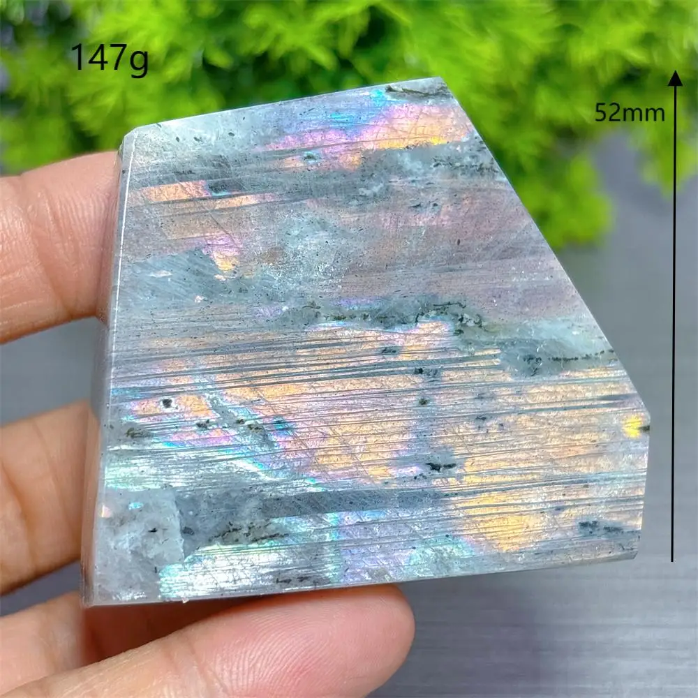 

Фиолетовый лабрадорит, натуральный кристалл