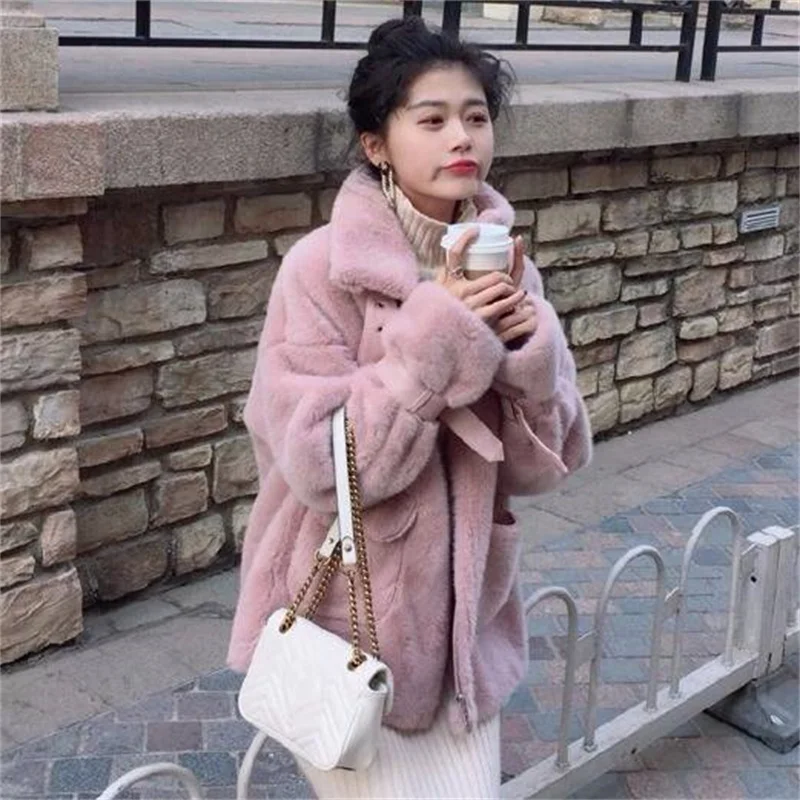 Women New Fur 2022 Autumn Winter Motorcycle Clothing Imitation Mink Plush Coat Small Fragrance Style Leather Buckle Fur Jacket