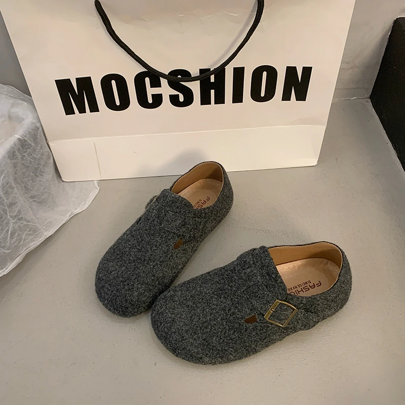 Женская обувь в стиле ретро осенние лоферы с круглым носком и меховыми слипонами