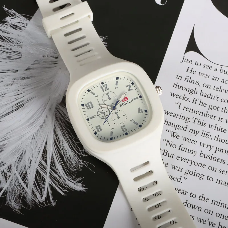 

Fashion Small Square Personality Leisure Sports Student Watch for Men's And Women's Quartz Bowl Table Silicon Tape 8888-2
