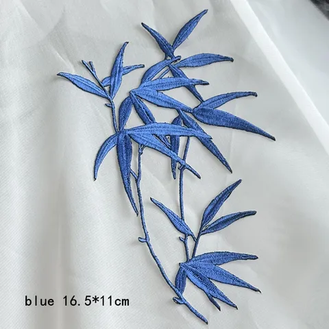 Декоративная вышивка в виде листьев бамбука
