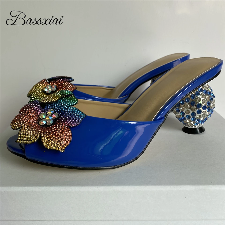 

Colorful Rhinestone Flower Sandals Mules For Girls Luxury Patent Leather Slingbacks Diamond Spherical Heel Sandals Women