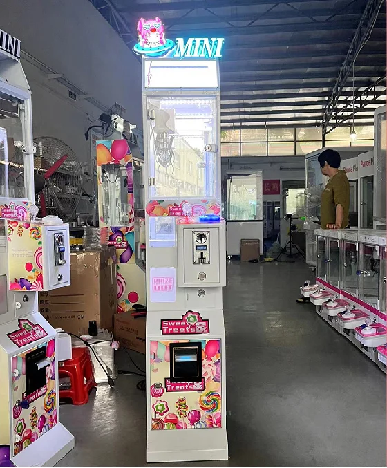 Гигантский мини-машина с когтями маленький игрушечный кран торговый автомат