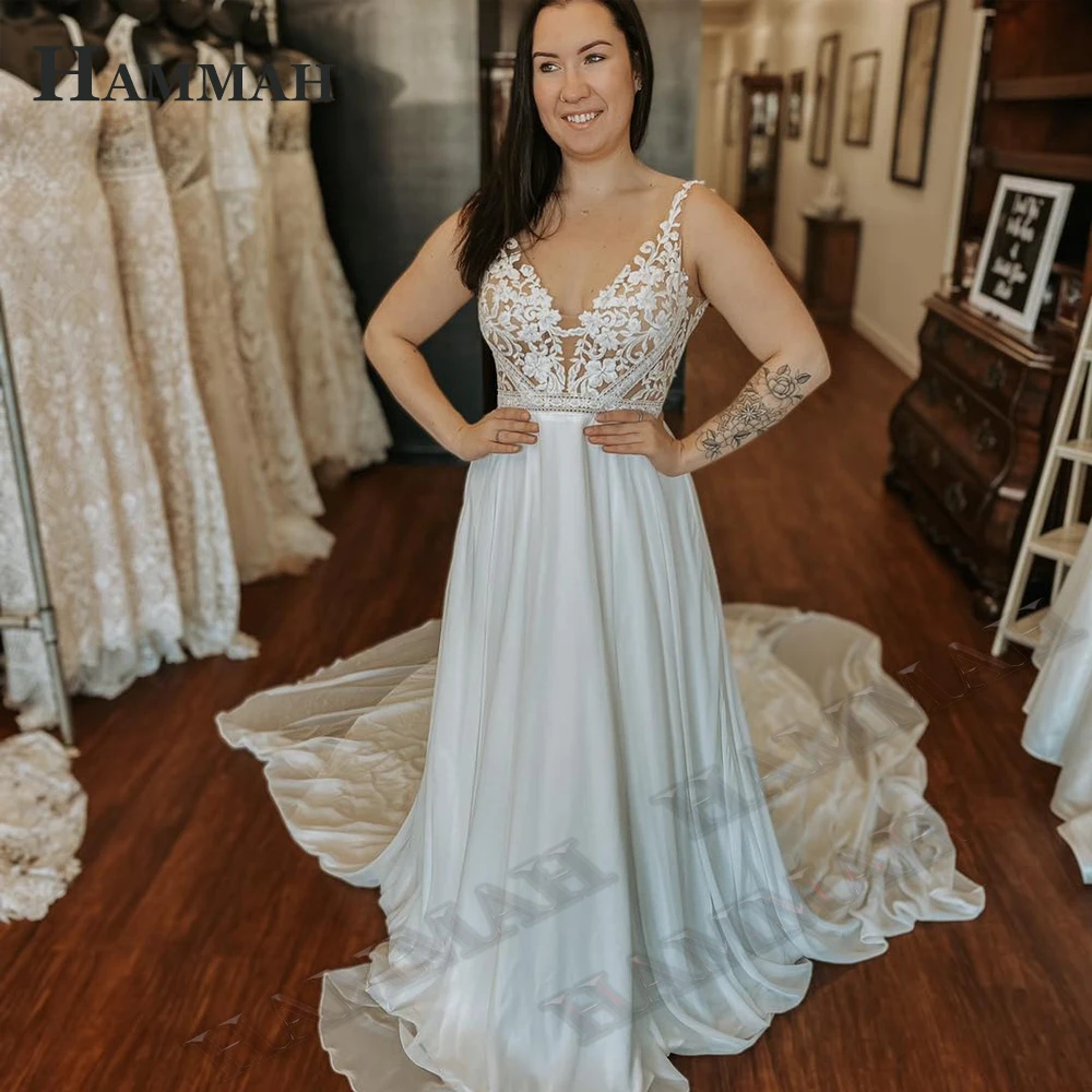 

HAMMAH Bohe Lace Appliques Wedding Dresses 2023 Bride V Neck Tank Chiffon Sleeveless Cathedral Train Backless A Line Illusion
