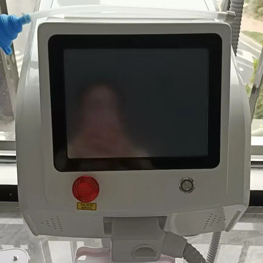 Портативный 755/1064/808 нм три длины волны диодный лазер для удаления волос лазерная