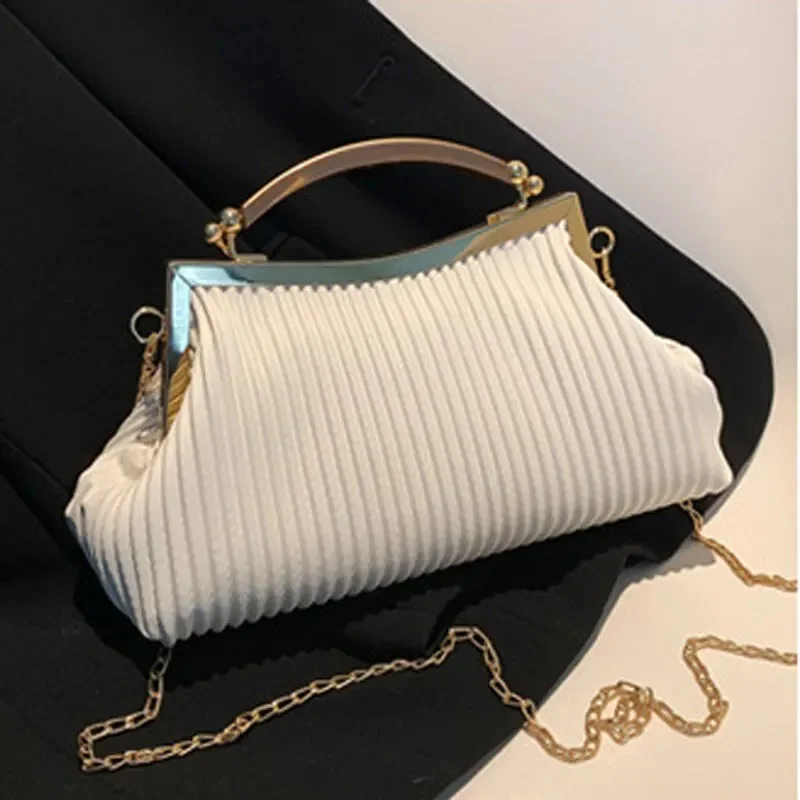 

Elegant Women Shell Shoulder Bag Retro Metal Handle Chain PU Leather Handbags and Purses Daily Party Wedding Wallet Bags