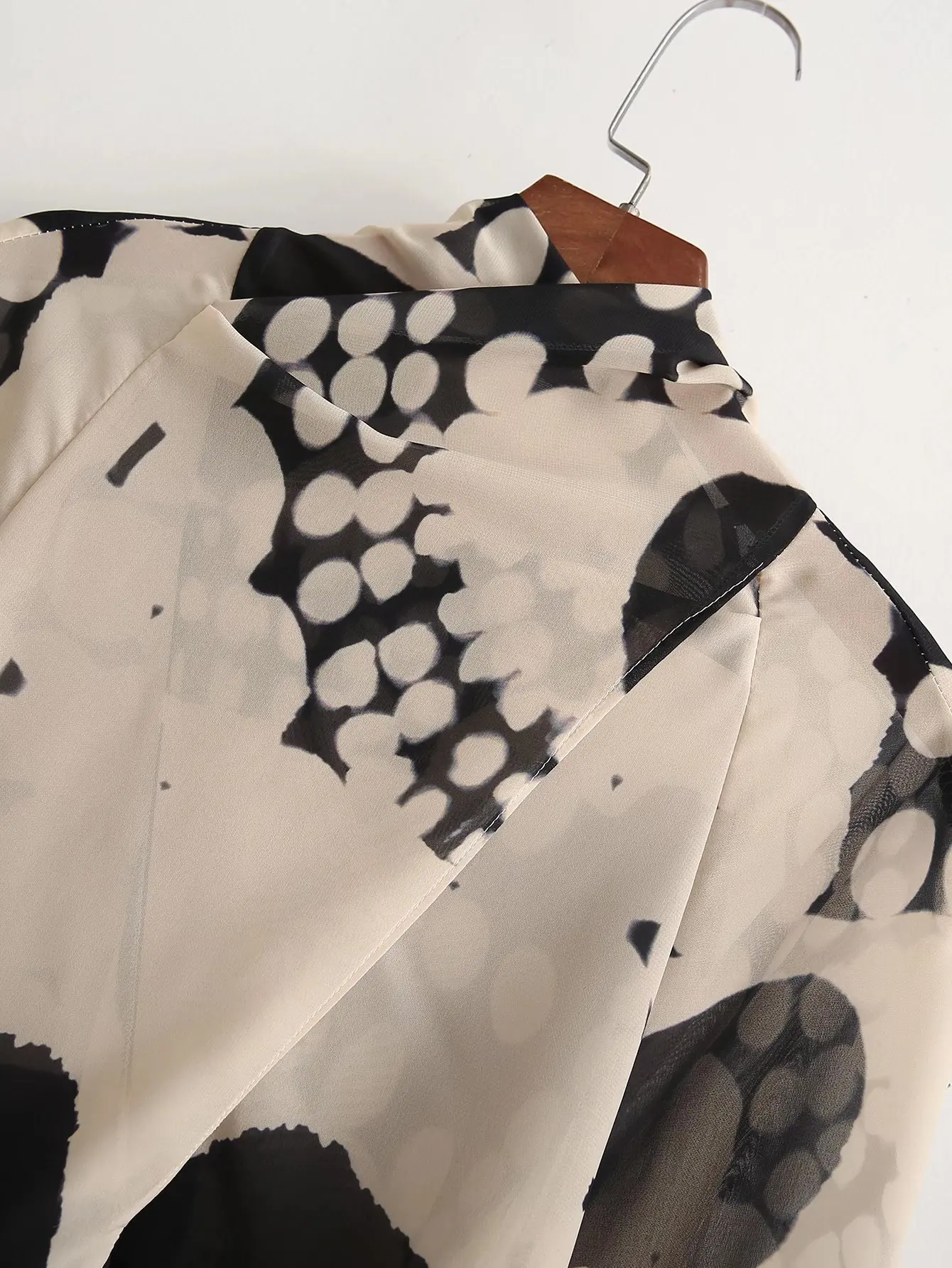 Zevity Женские винтажные шифоновые блузки контрастных цветов с принтом граффити