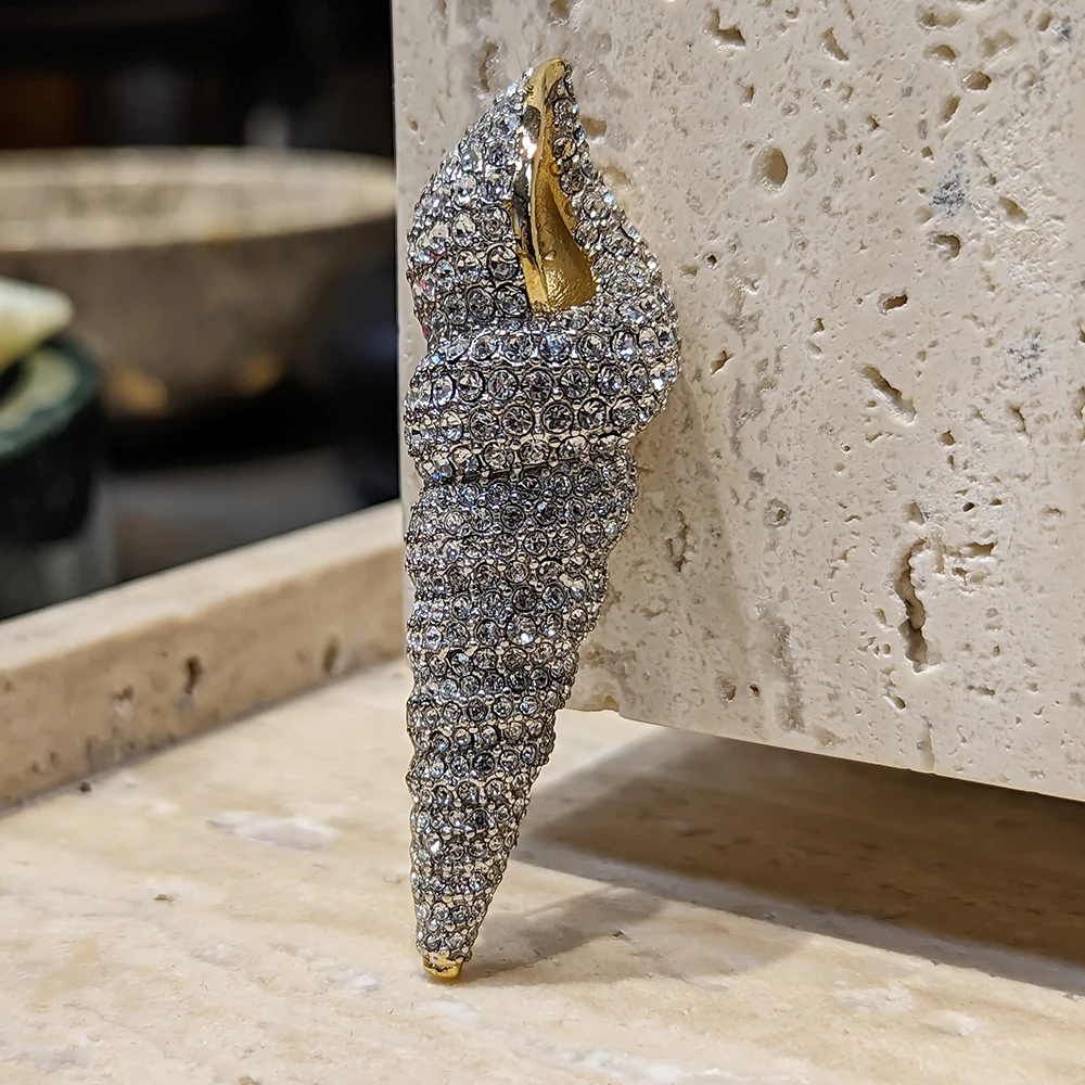 Oncomelania Conch Design Crystal Brooches