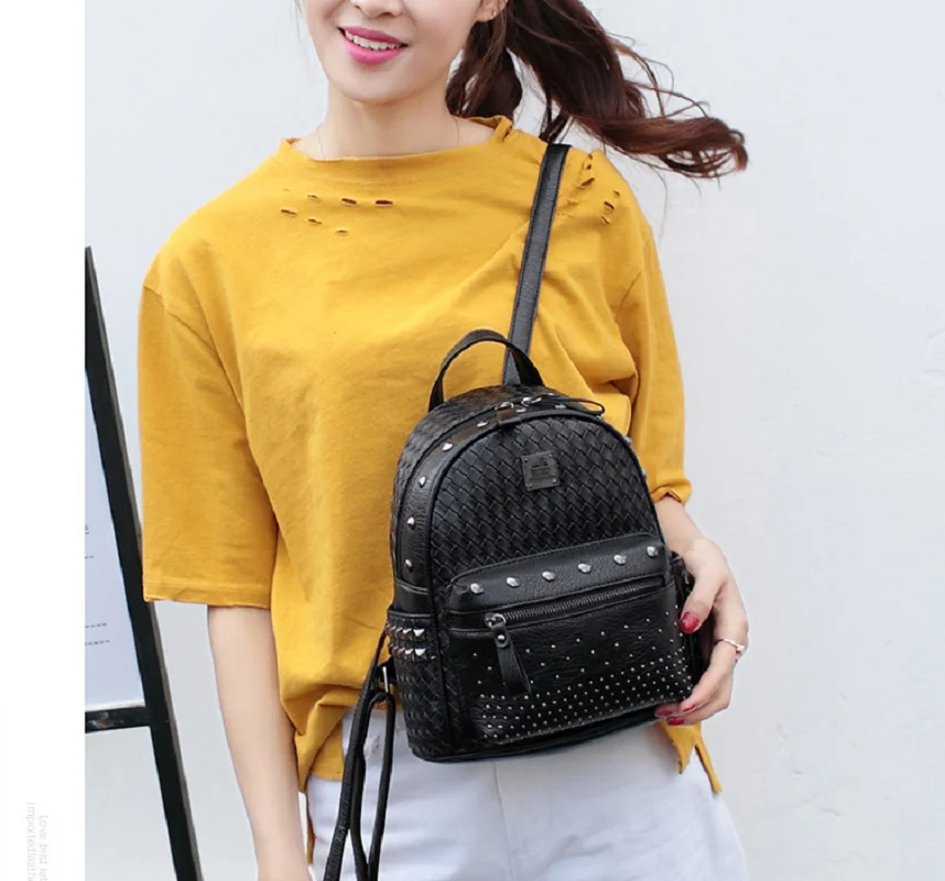 

New Luxury Fashion Trend Leather Backpack Women Rivet Design Shoulder Bags Ladies Casual Woven Pattern Travel Small Backpacks