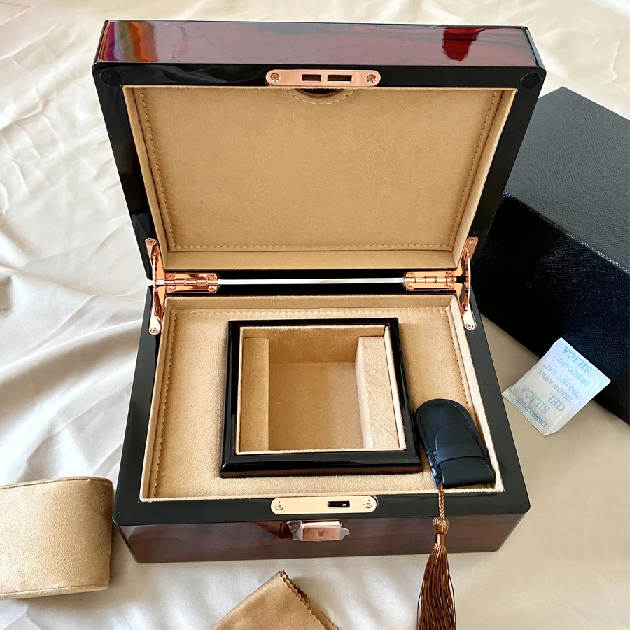 High grade Watch Box Cases velvet interior storage boxes organizer belt lock gift piano lacquer watch wooden Papers Card packag enlarge