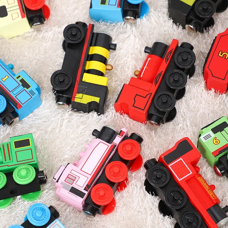 Деревянный игрушечный поезд Томас и Friends