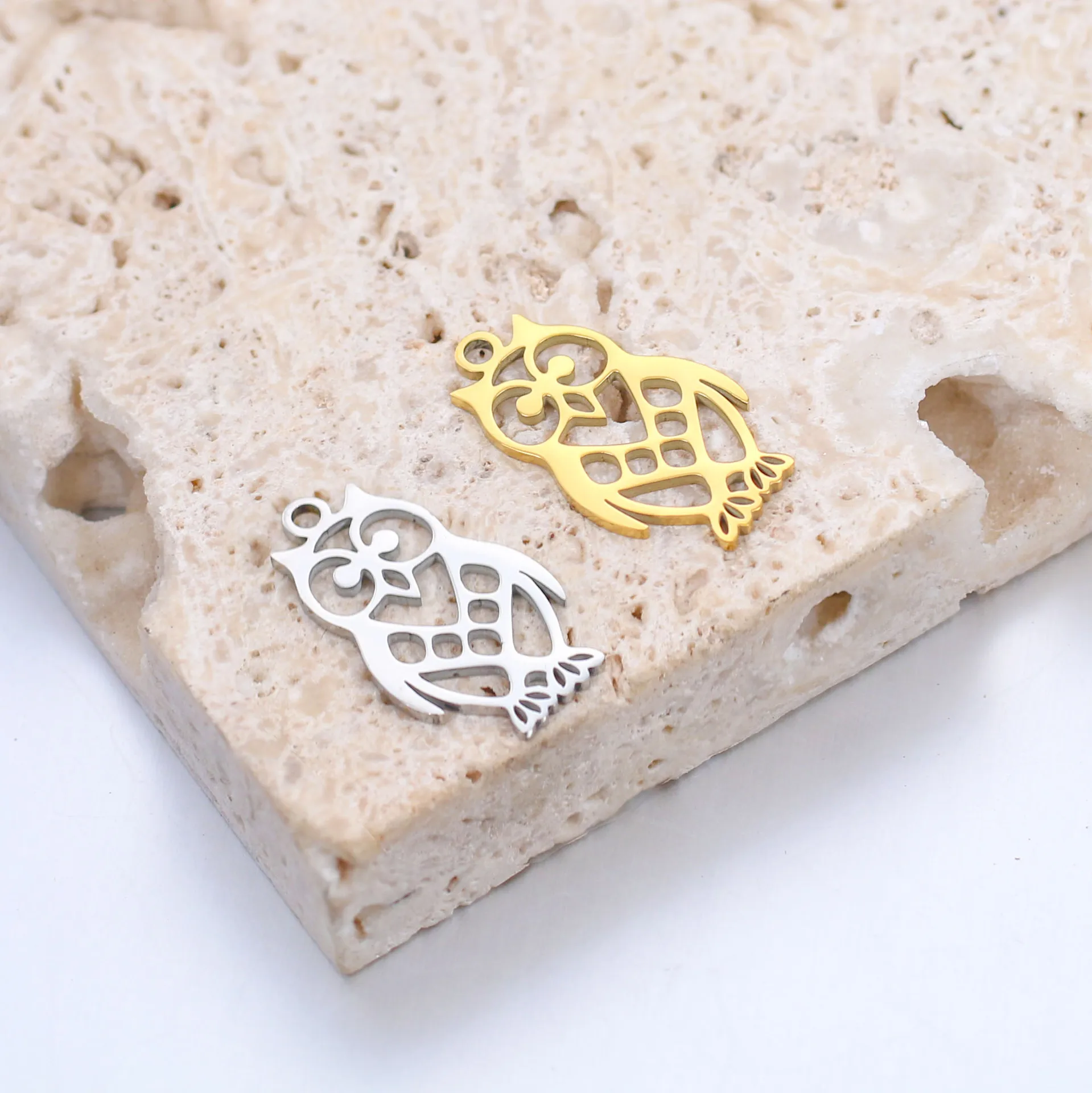 

5pcs/Lot Stainless Steel Cute Owl Earrings Pendants Hollow Owl Charms DIY Necklace Bracelet Jewelry Crafts Making Accessories