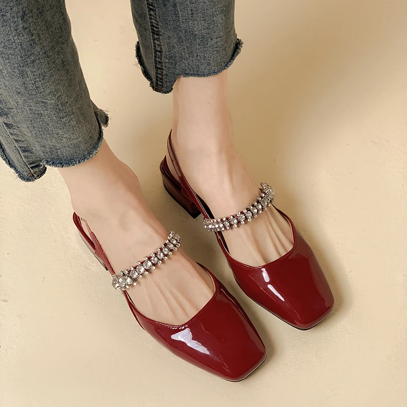 

Baotou women's sandals niche design sense 2022 summer new fashion rhinestone chunky heel Mary Jane shoes