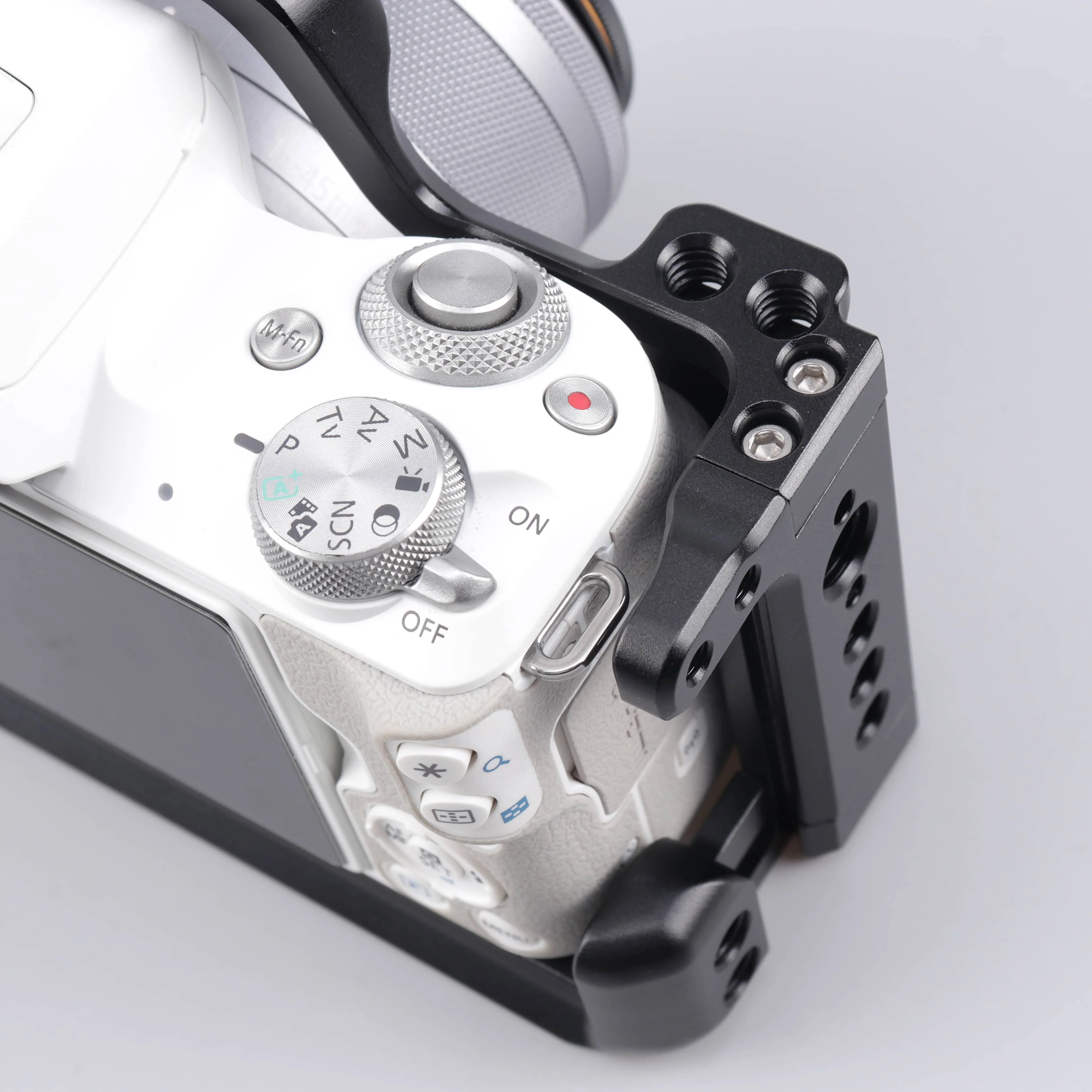 Professional DSLR Camera Cage for Canon EOS M5 M50 M50II Camera Protective Case Extension Frame fits Arca Swiss Clamp Ball Head