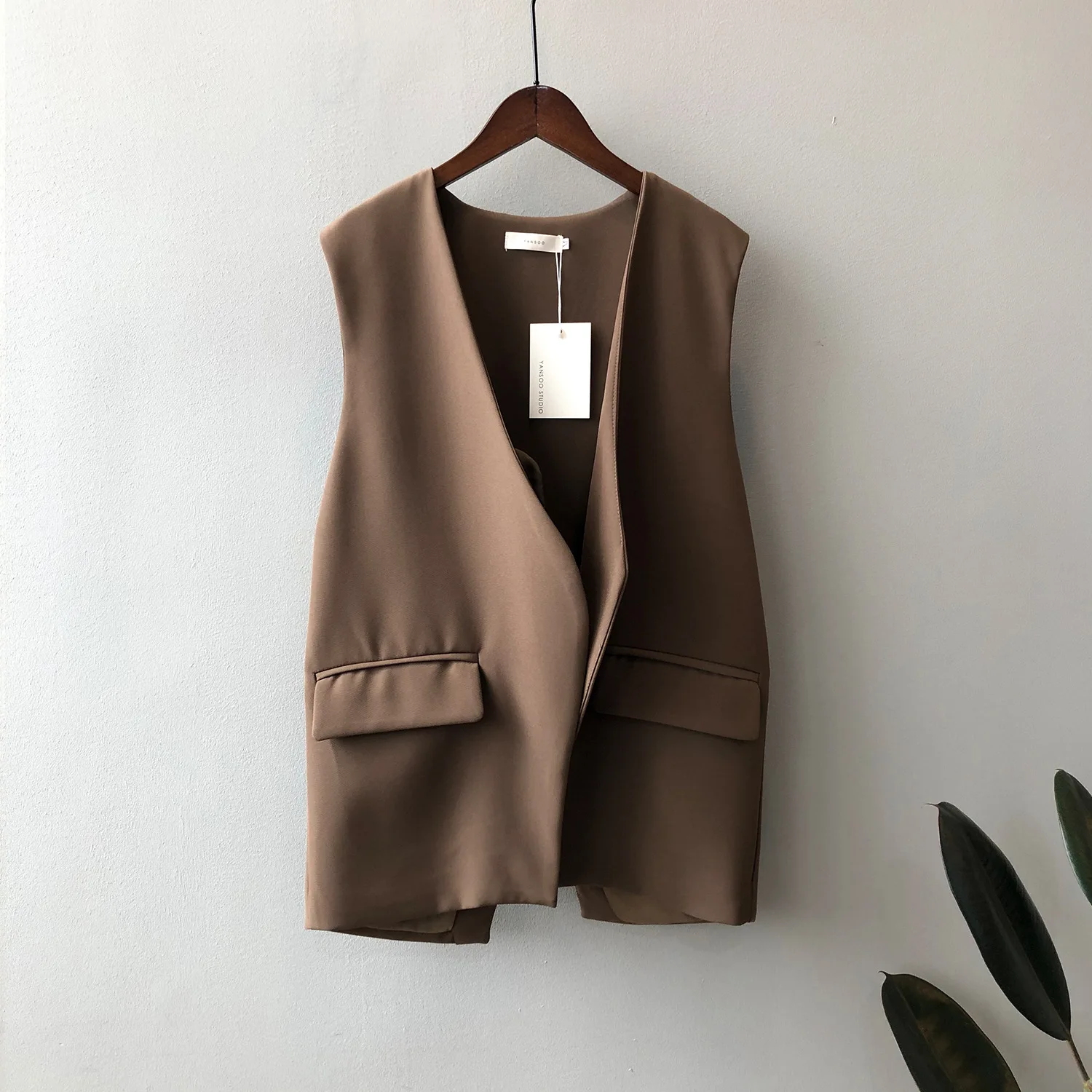 Female Suit Vest 2022 Fall Korean V-neck Sleevless Cardigan Loose Fashion Elegant Lady Back Slit Workplace Coat Jacket Clothing images - 6