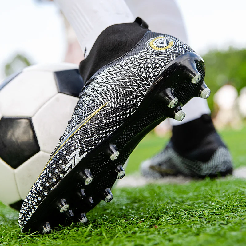 2022 New Football boots For Men and Women Ultralight Soccer Shoes Boys five-person system American AG/TF Non-slip Soccer Sneaker