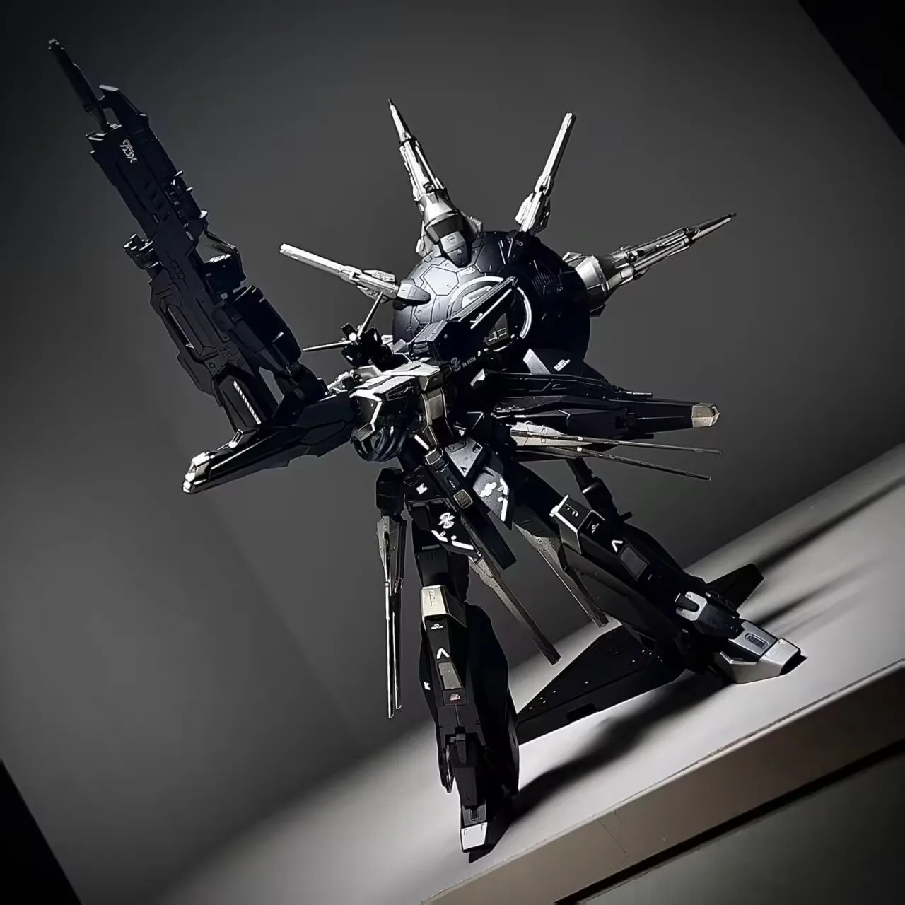 Фото Модель Huiju 1/100 MG ZGMF-X13A Providence Black: Сборный набор, фигурка робота, пластиковая модель робота, игрушка, подарок ﻿ №3