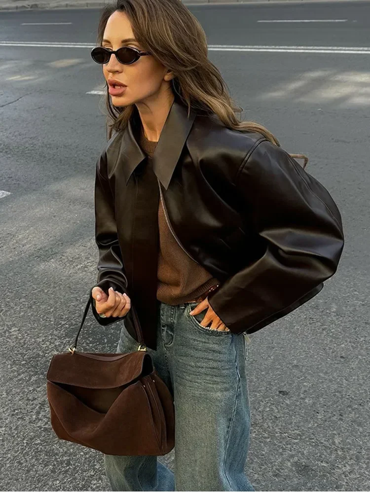 Шоколадная новая эластичная куртка из искусственной кожи женская модная